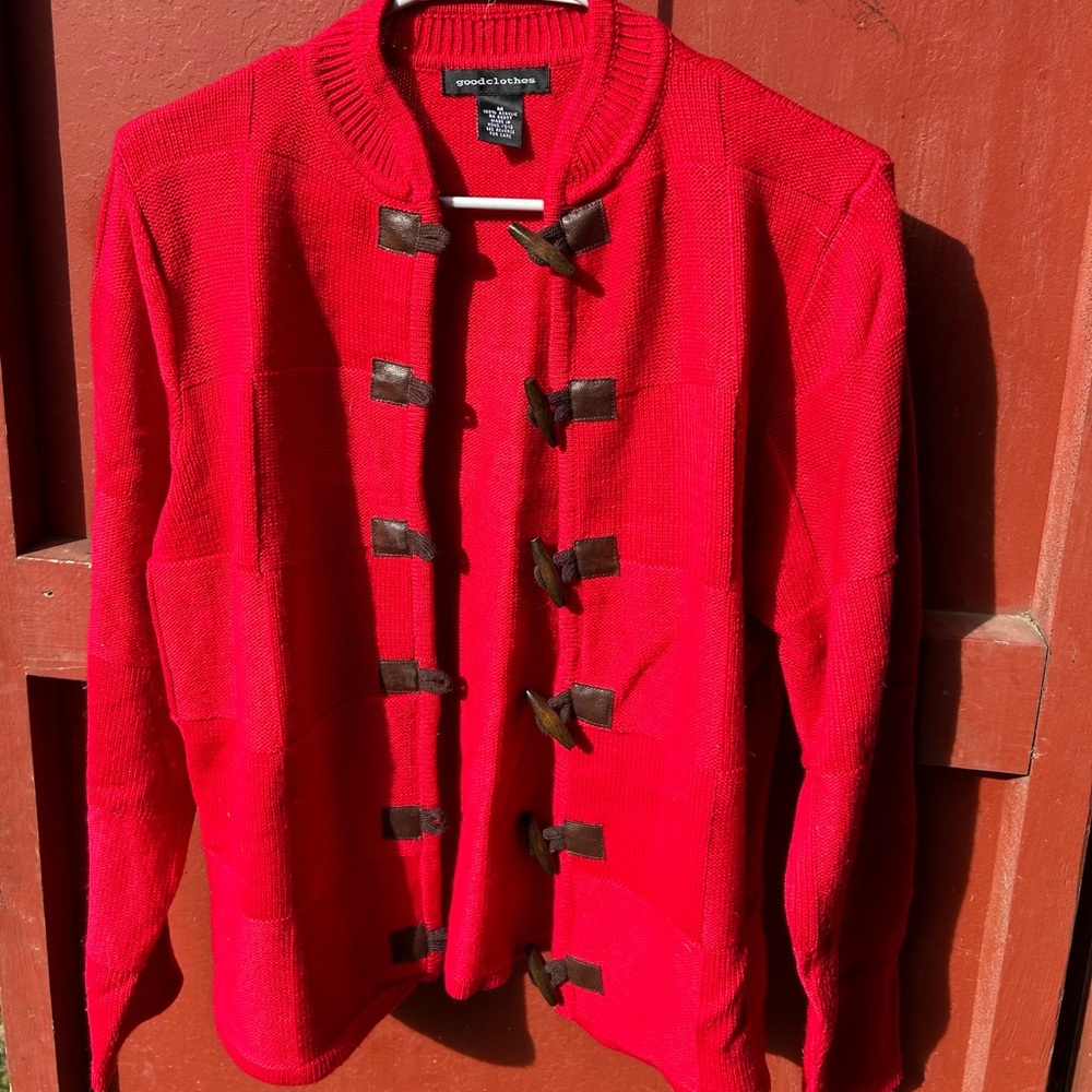 Goodclothes Red button up sweater